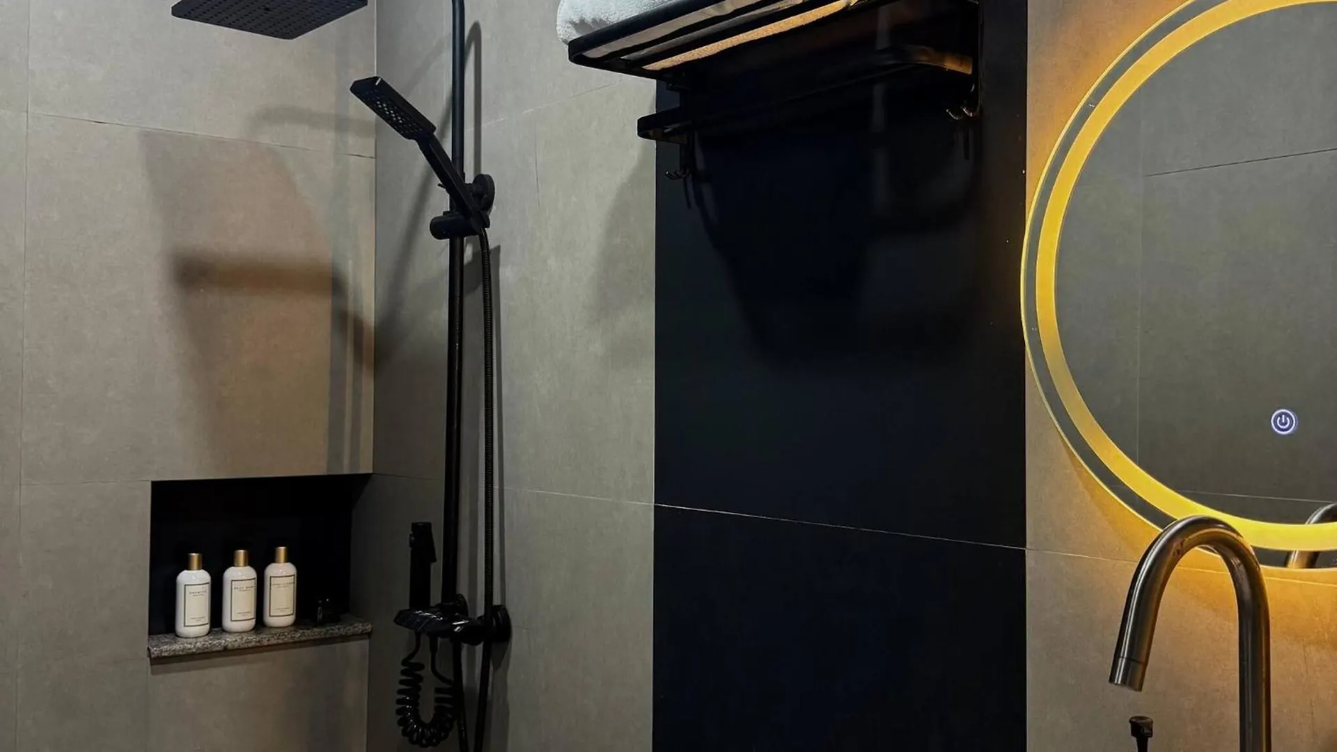 Casa Km Beach Pool Access Дауис 0*,  Филиппины
